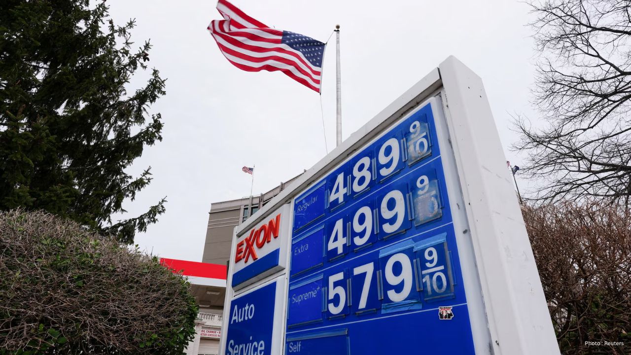 Gas Prices Could Rise Above $2/litre Across Canada