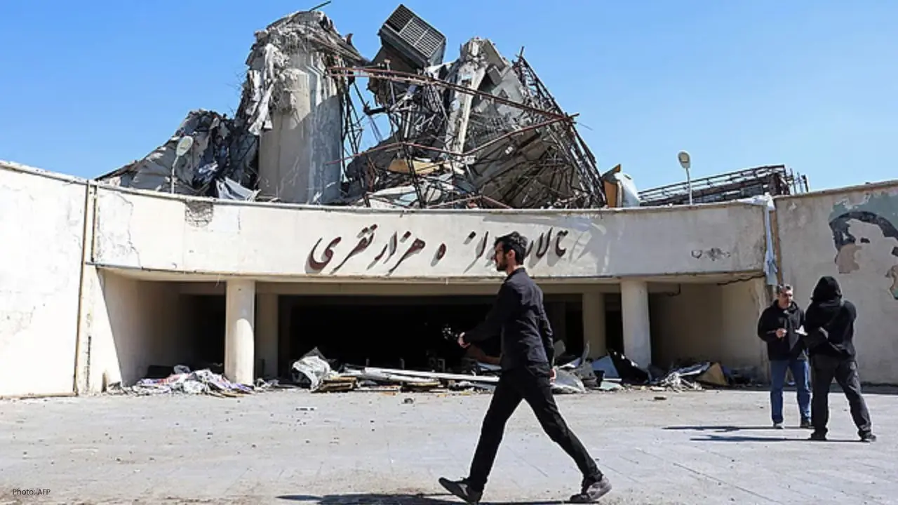 US Military Aircraft Crashes in Iran, One Pilot Rescued