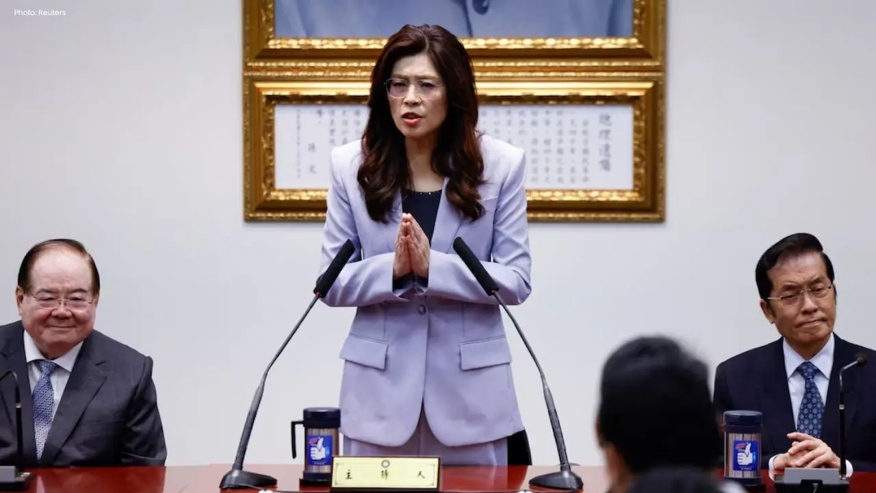 Taiwan's Opposition Leader Undertakes Peace Trip to China