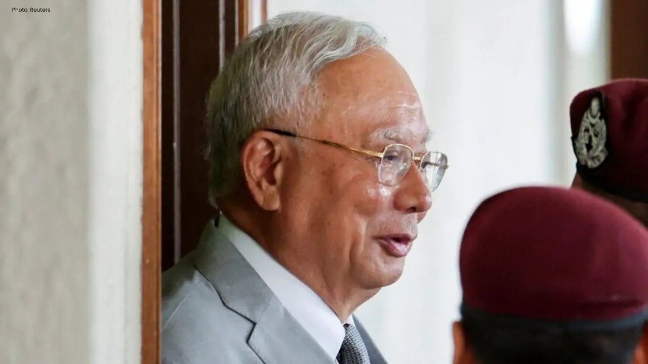 Defamation Dispute Between Najib and Dzulkefly Resolved