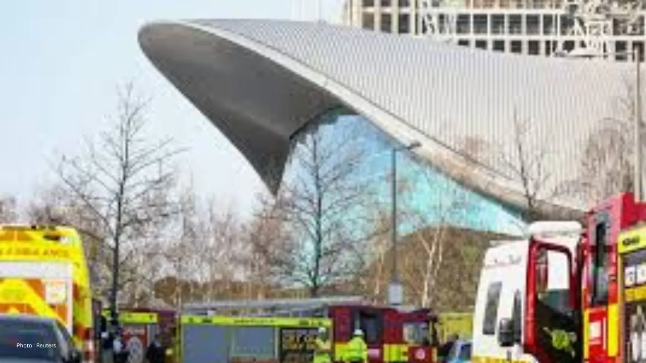 Eight Taken To Hospital After Chlorine Gas Leak