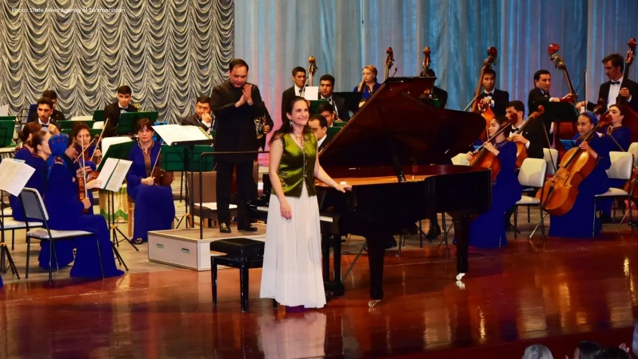 Celebrating Feminine Elegance Through Music: Christine Fonlupt's Concert