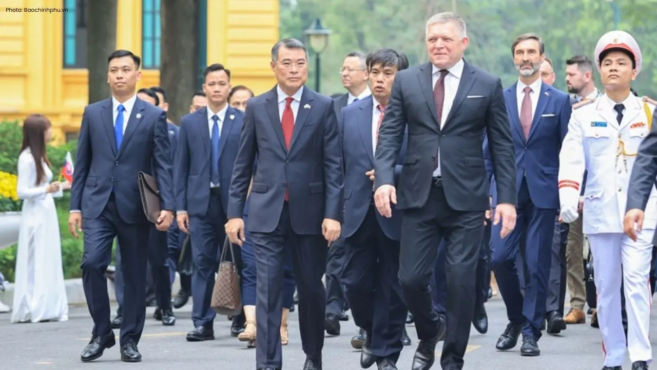 Slovak Prime Minister Fico Visits Vietnam to Foster Relations