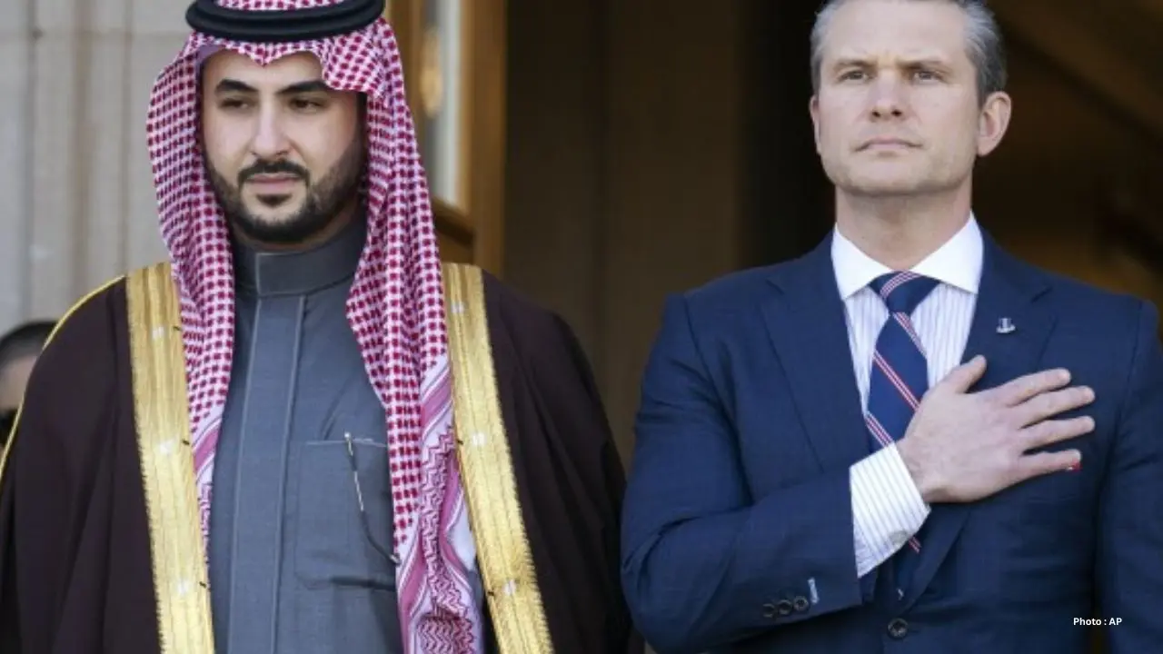 Army Secretary Praises General Fired By Hegseth