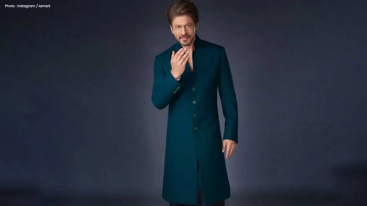 Shah Rukh Khan's Landlord Lauds His Humble Character Amid Mannat Renovations