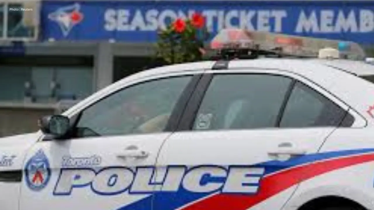 Toronto Police Seek Suspect In Hijab Assault On Bus