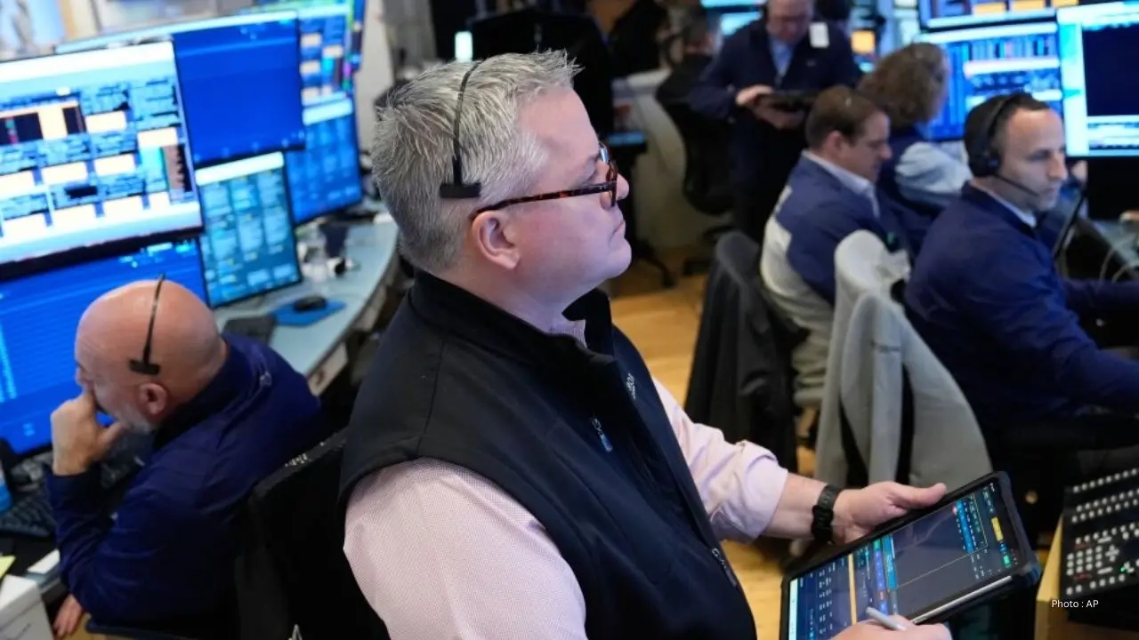 Canadian  US Stocks Rally As Oil Drops After Hormuz Reopens