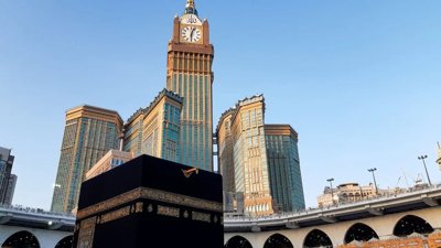 Indonesia Commits to Haj Departures Amid Regional Tensions