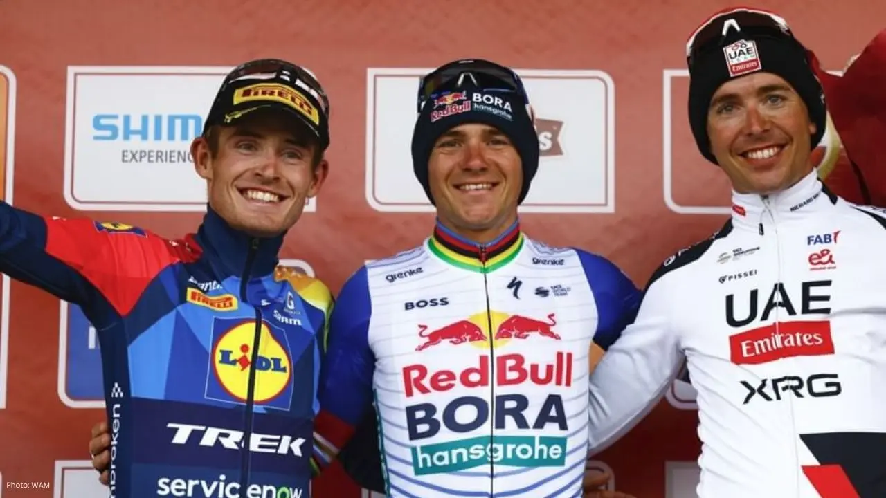 Evenepoel Triumphs at Amstel Gold Race with Cosnefroy on Podium