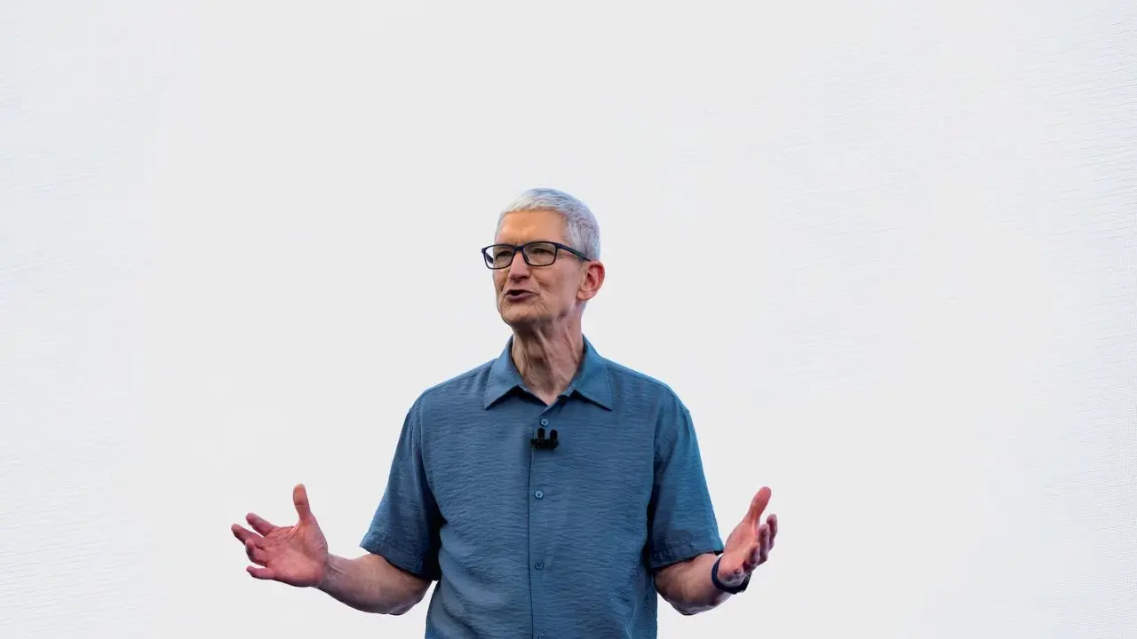 Fifteen Years After Steve Jobs  Tim Cook Steps Down