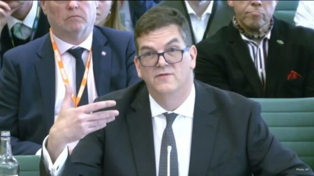 UK Official Says He Was Pressured On Mandelson Post