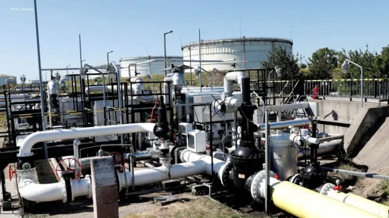 Ukraine Says Druzhba Pipeline Running Russian Oil To Europe Can Resume Work