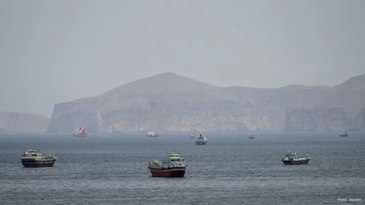 Iran Increases Control Over Hormuz Strait Amidst U.S. Military Pause