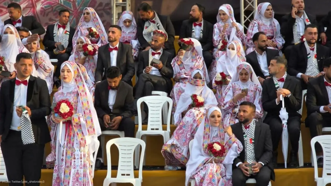 300 Couples Celebrate Mass Wedding in Gaza with UAE Support