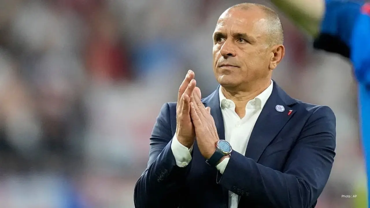 Calzona Steps Down As Slovakia Coach After Talks