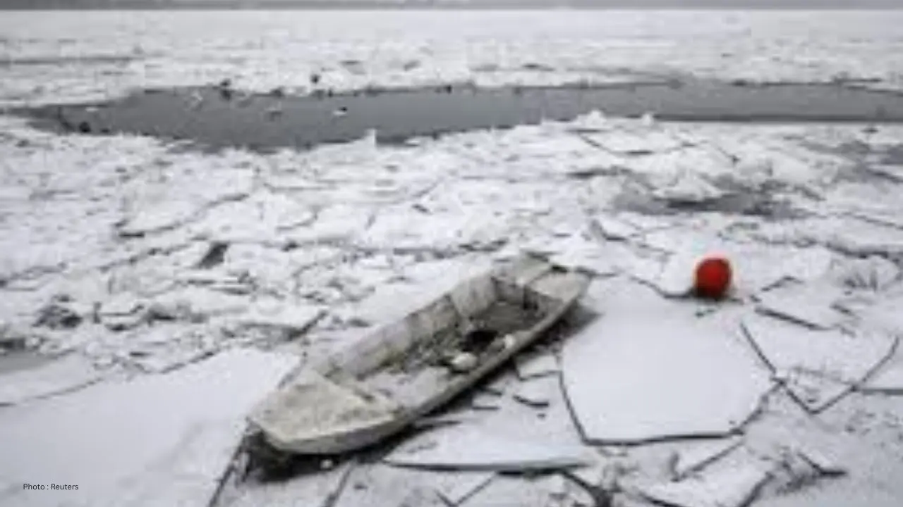 Warm Temperatures Weakening Ice Jam Near Fort McMurray