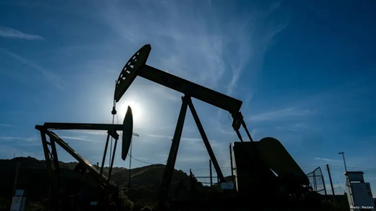 Soaring Oil Prices Amidst Supply Concerns Following US Moves on Iran Ports