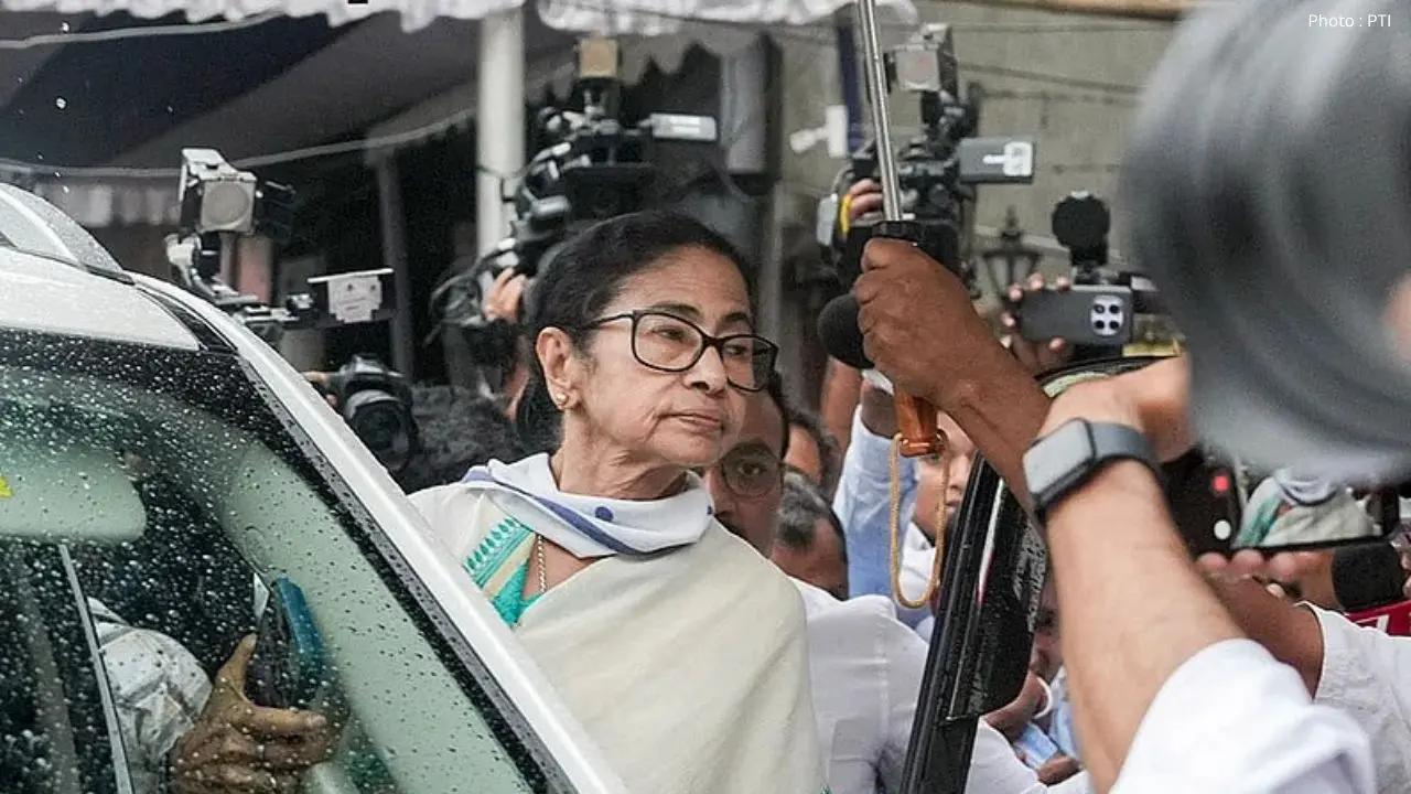 Mamata Banerjee's Setback in Bhabanipur Reflects Evolving Voter Dynamics in West Bengal