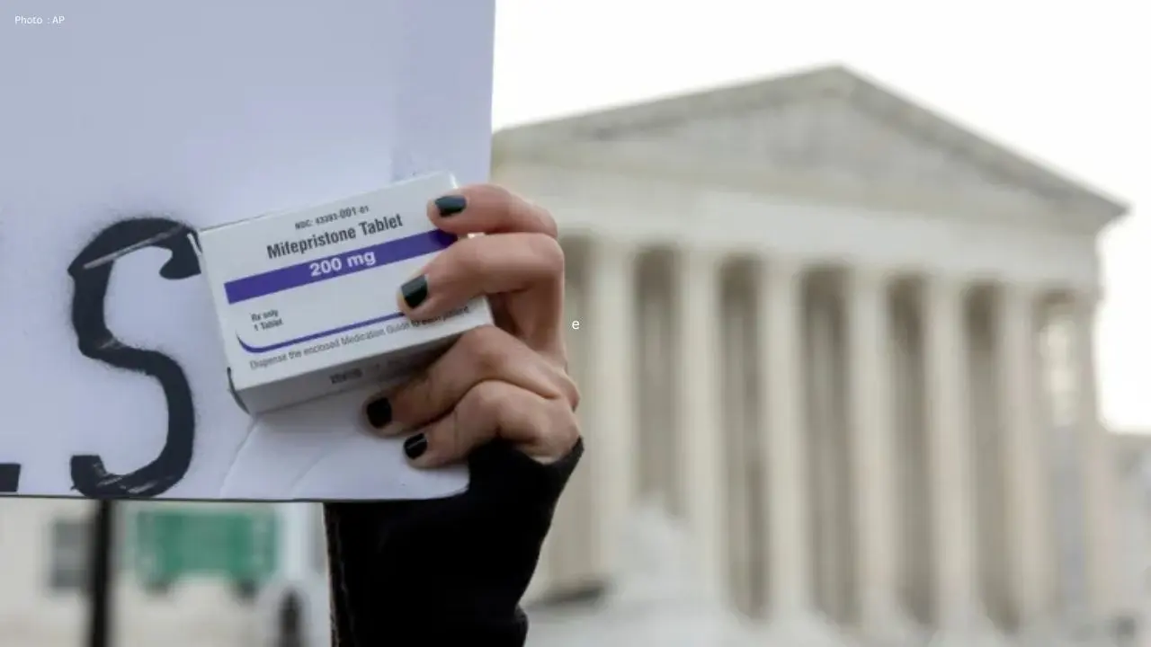 US Supreme Court Temporarily Lifts Ban On Abortion Pill Mail Delivery