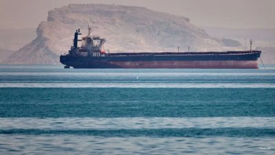 Trump to pause U.S. effort to guide vessels out of Strait of Hormuz to allow time for an Iran deal
