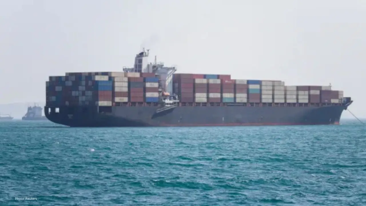 Iran Mocks US As Hormuz Fire Continues And Washington Awaits Response