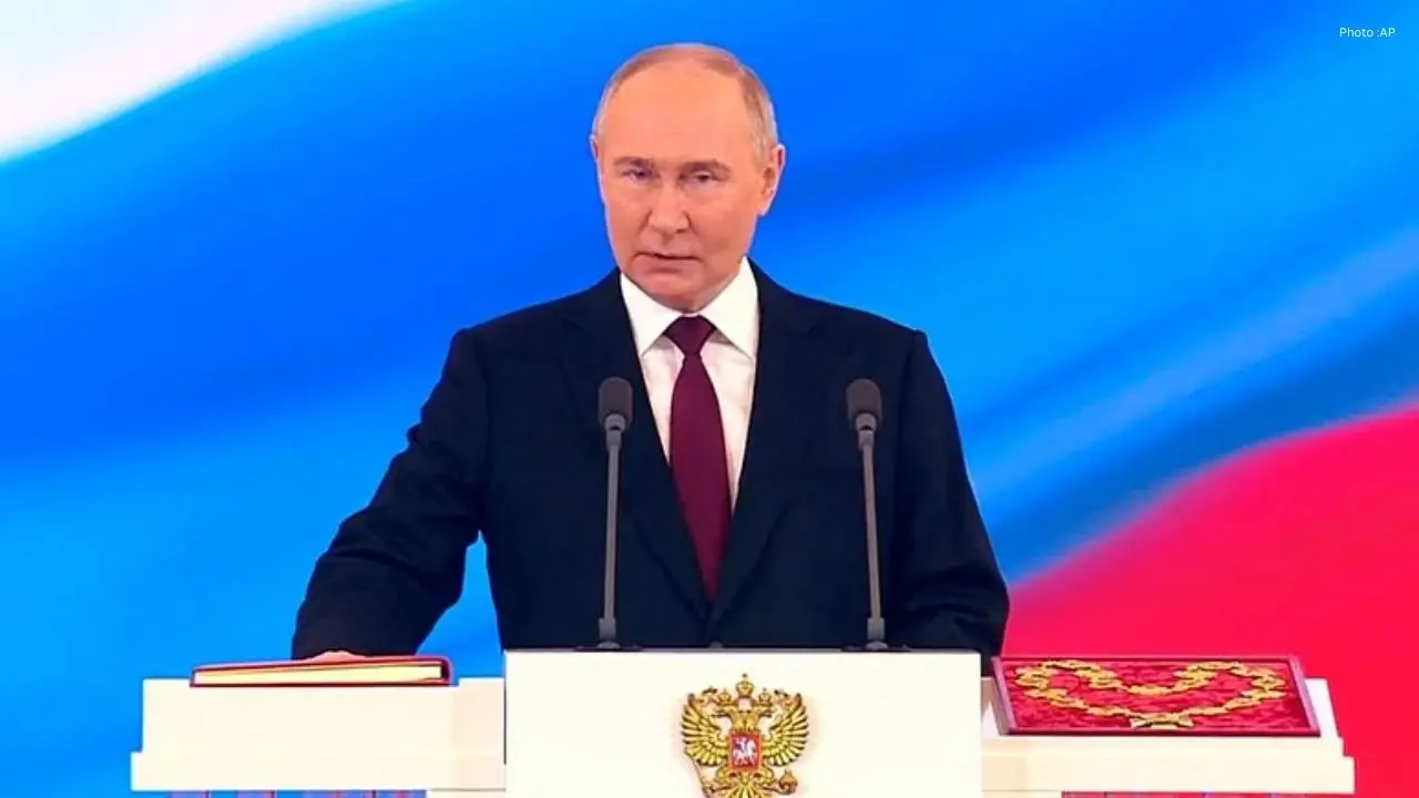 Putin Says Ukraine War  Coming to an End  as New Ceasefire Takes Effect