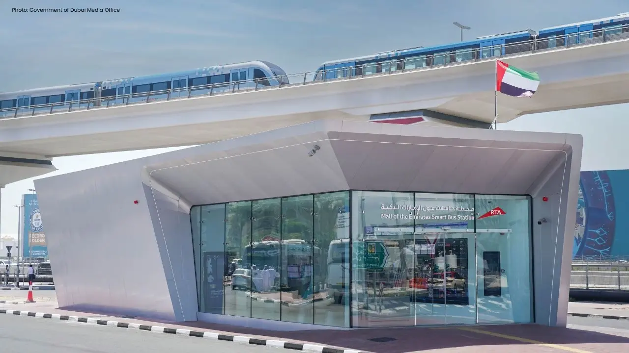 Dubai Unveils Its First Smart Bus Station at Mall of the Emirates