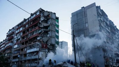 Intensified Hostilities: Russia Strikes Kyiv Again in Ongoing Conflict