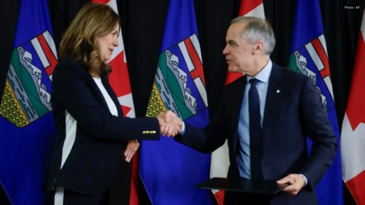 Ottawa  Alberta Agree On Carbon Pricing Deal  Pipeline Construction Timeline