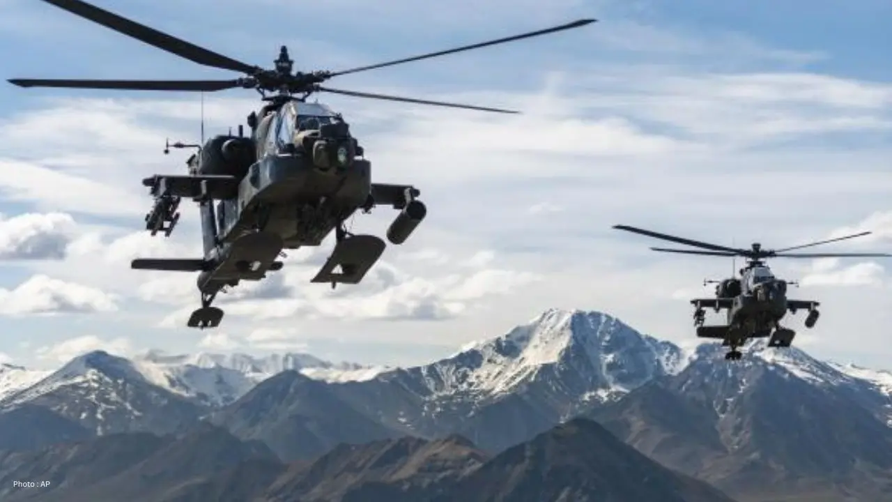 US Nod To Possible Sale Of Support Services For Apache Helicopters  M777A2 Howitzers