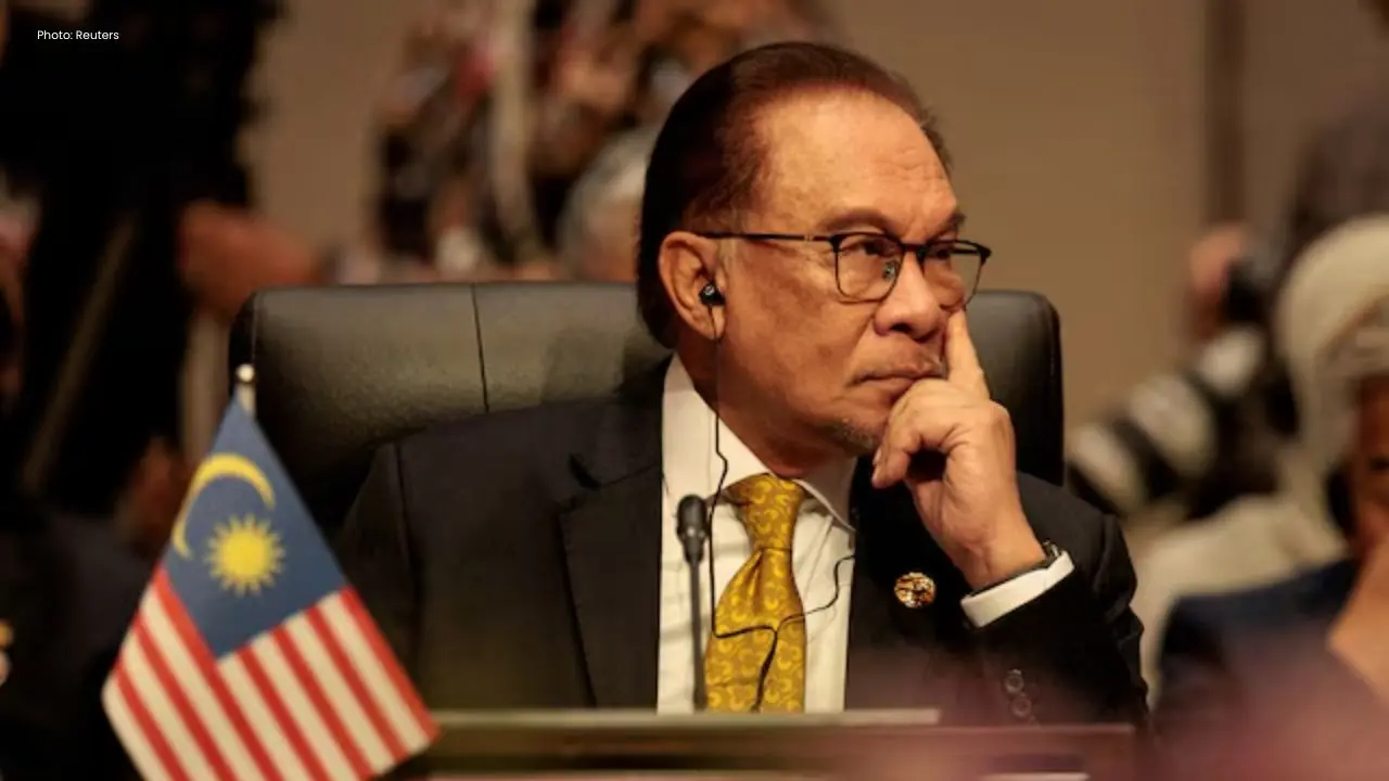Anwar Calls for Enhanced Economic Diplomacy from Diplomats