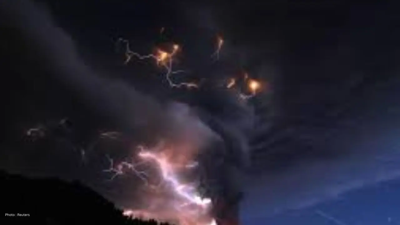 One Dead as Severe Storms Sweep Ontario  Tornado Confirmed Near London