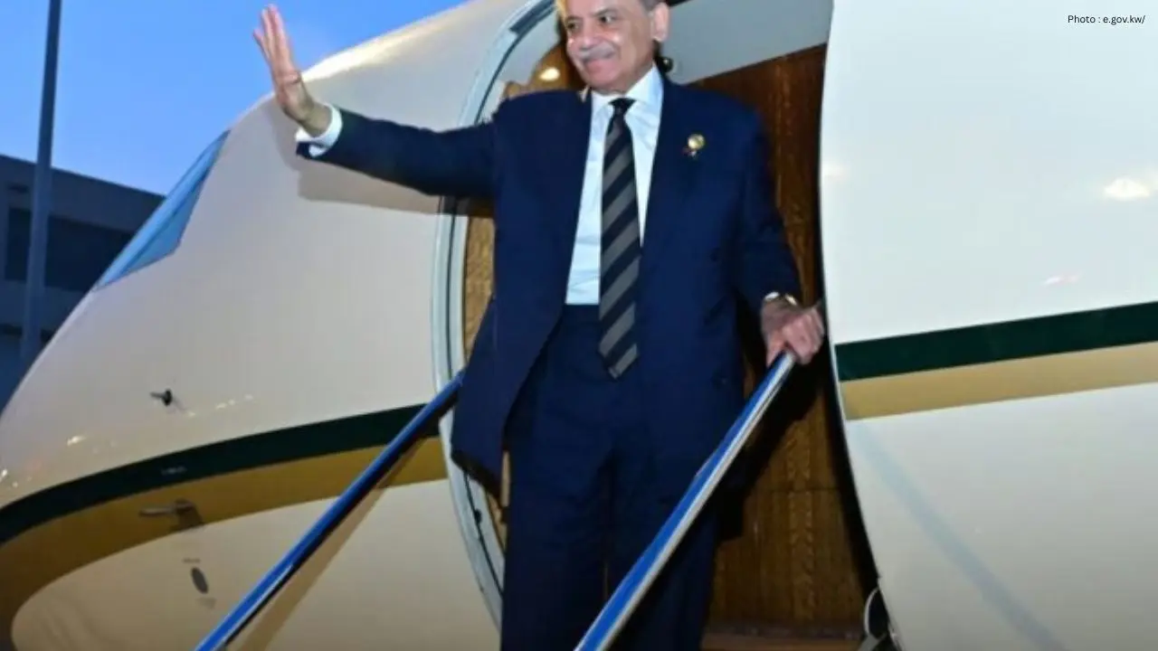 Pakistan Prime Minister Enhances Strategic Ties with China
