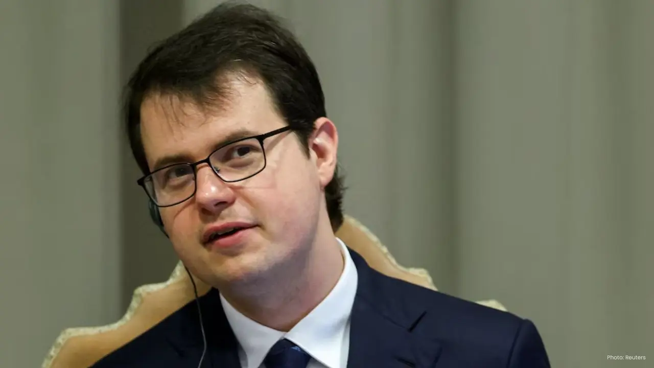 Global AI Oversight Needed, Says Anthropic Co-founder at Vatican