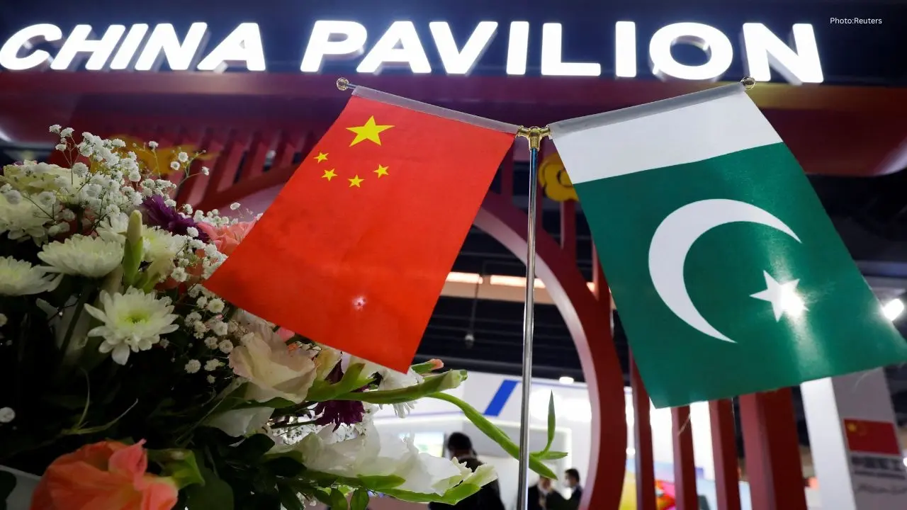 Pakistan And China Pledge To 'Unswervingly Safeguard And Develop' Their Bilateral Relations