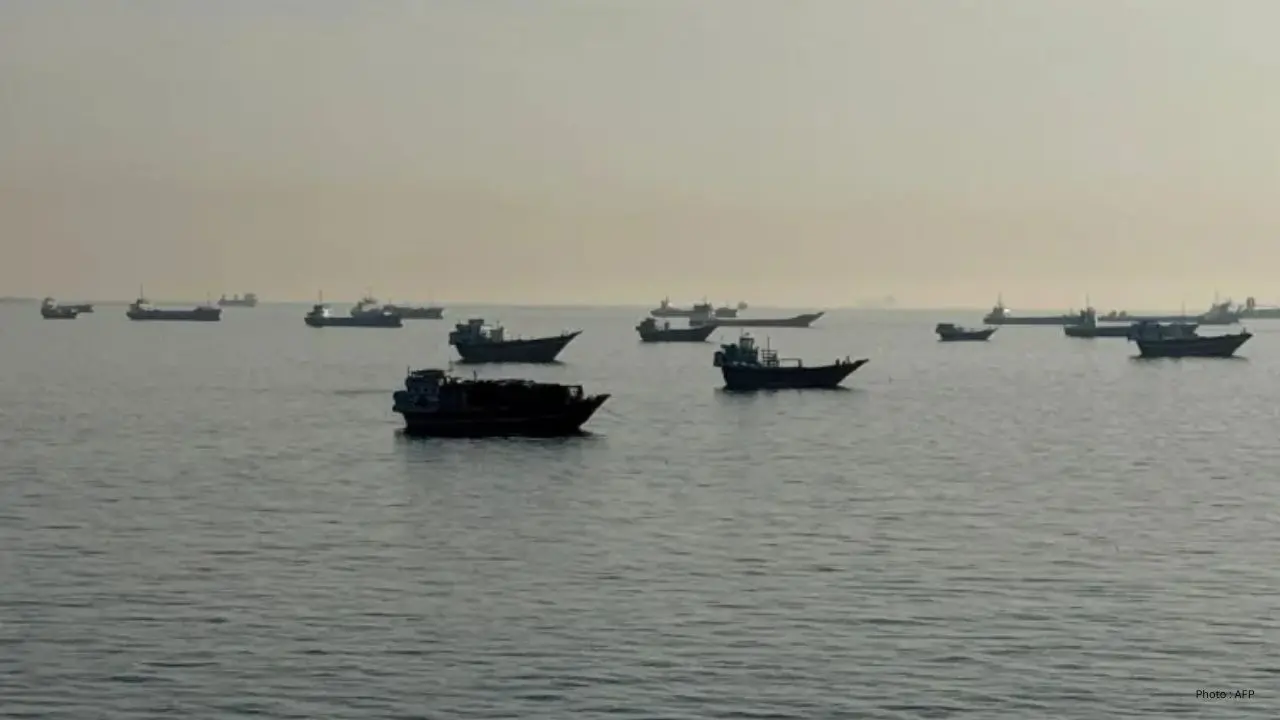US Military launches Strikes On Southern Iran Amid Talks In Qatar