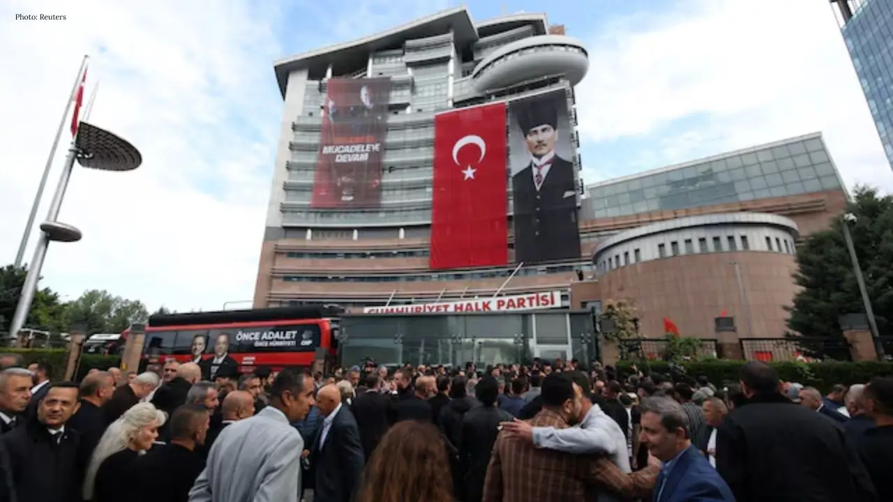 Turkey's CHP Gears Up for New Congress Amid Leadership Crisis