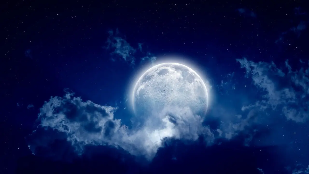 May 31 Brings a Spectacular Blue Moon to UAE and Beyond