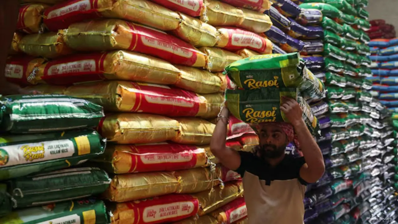 India Faces Drop in Rice Exports as Gulf Shipments Slow