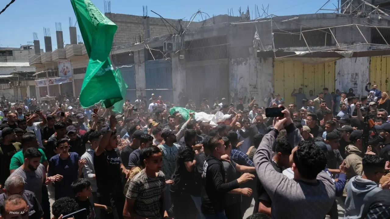 Tragic Eid Strikes in Gaza Claim 10 Lives as Israel Boosts Military Control