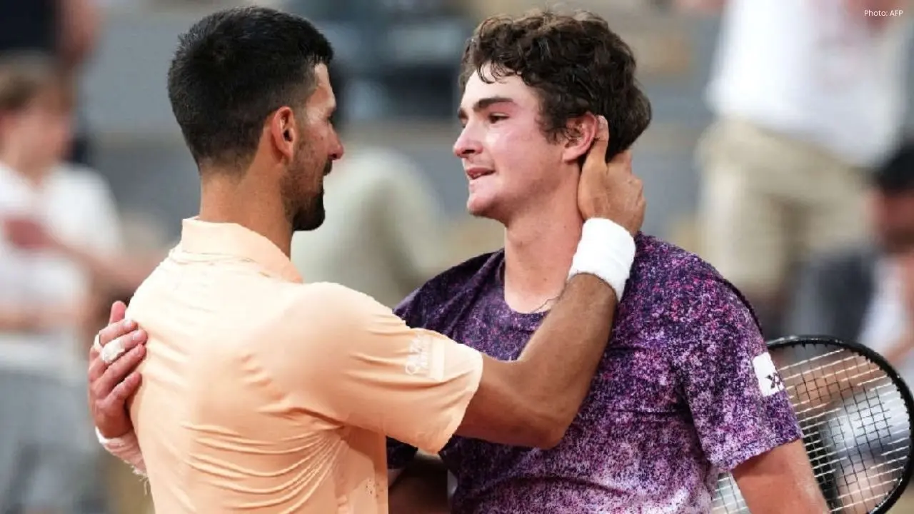 Teen Sensation Fonseca Shocks Djokovic in French Open Upset