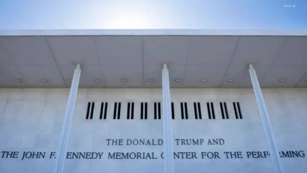 Trump Pledges to Withdraw From Kennedy Center After Court Strikes His Name