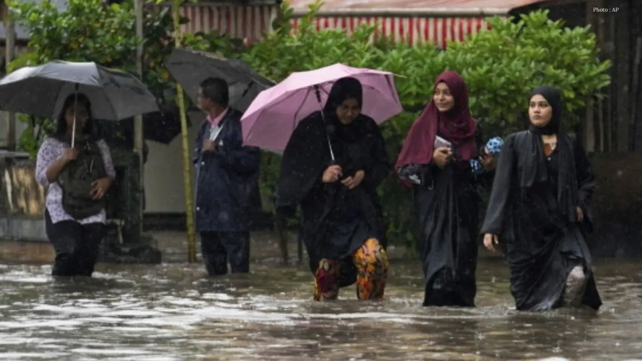 Heavy Rain Arrives In Calgary  More Expected Through Tuesday