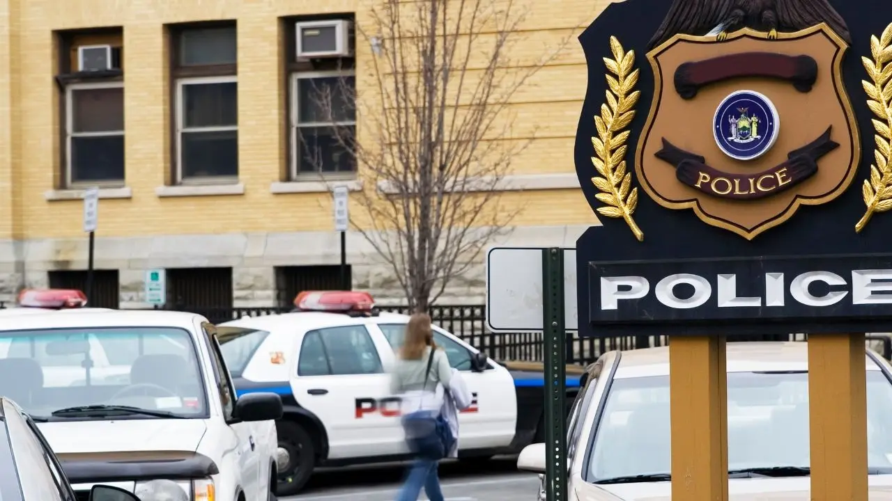 Manitoba Police Watchdog Investigating Man's Death After Hostage-Taking  House Fire