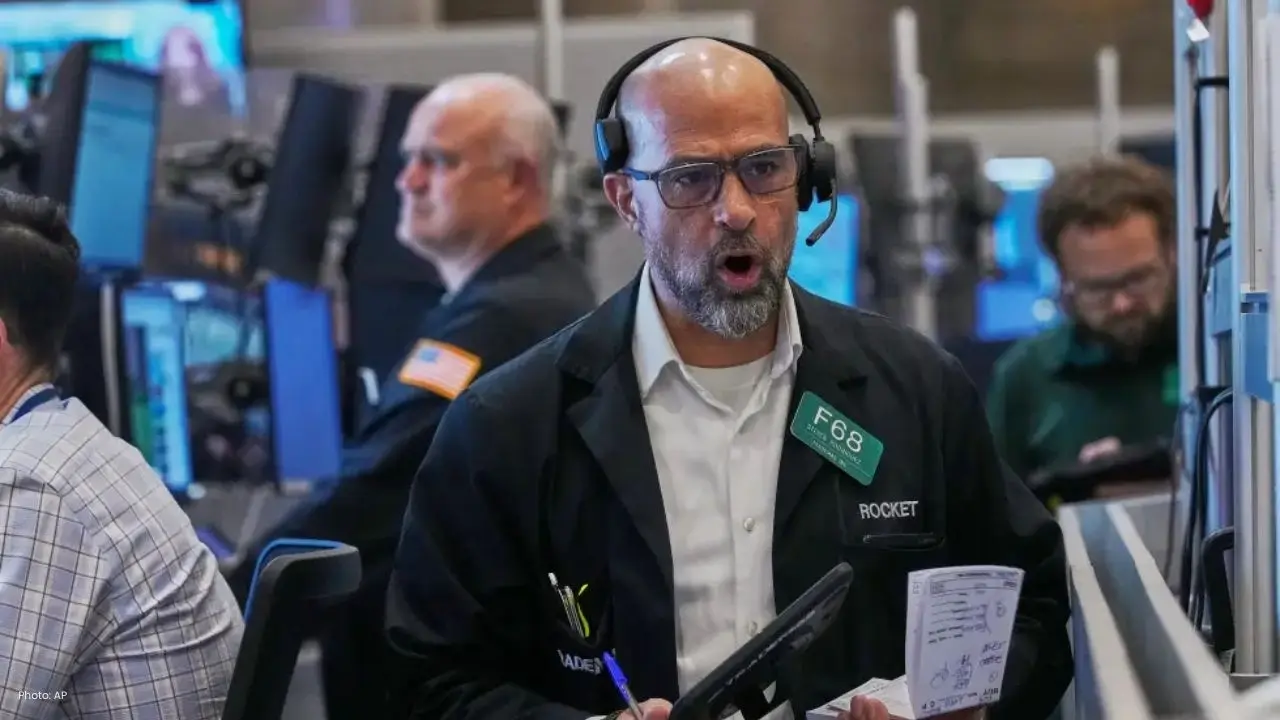 Tech Stocks Propel Wall Street to New Heights in May