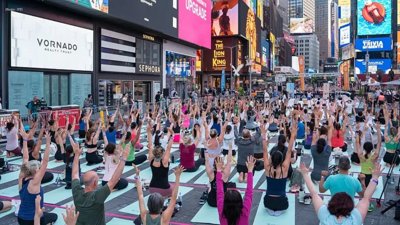 Yoga Guru to Lead Times Square Yoga Day Event
