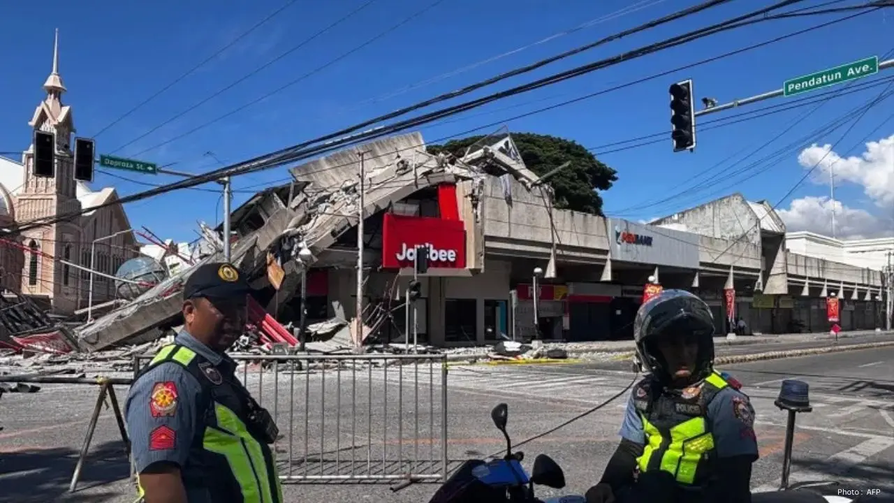 Major Earthquake Near Philippines Sparks Tsunami Alerts Across Pacific