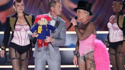 Pink Opens 2026 Tony Awards With Star-Packed Performance